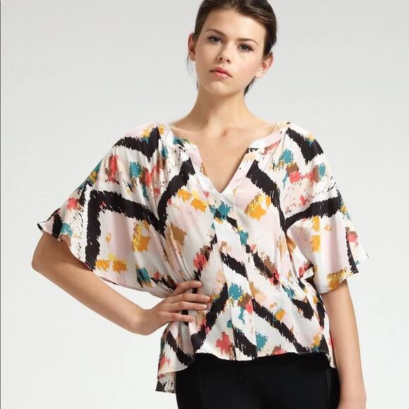 BCBGMaxAzria 100% Silk Colorful Abstract Paint Splatter Batwing Sleeve Top Sz S - Picture 1 of 7